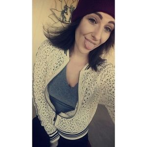 Meet your Posher, Libby